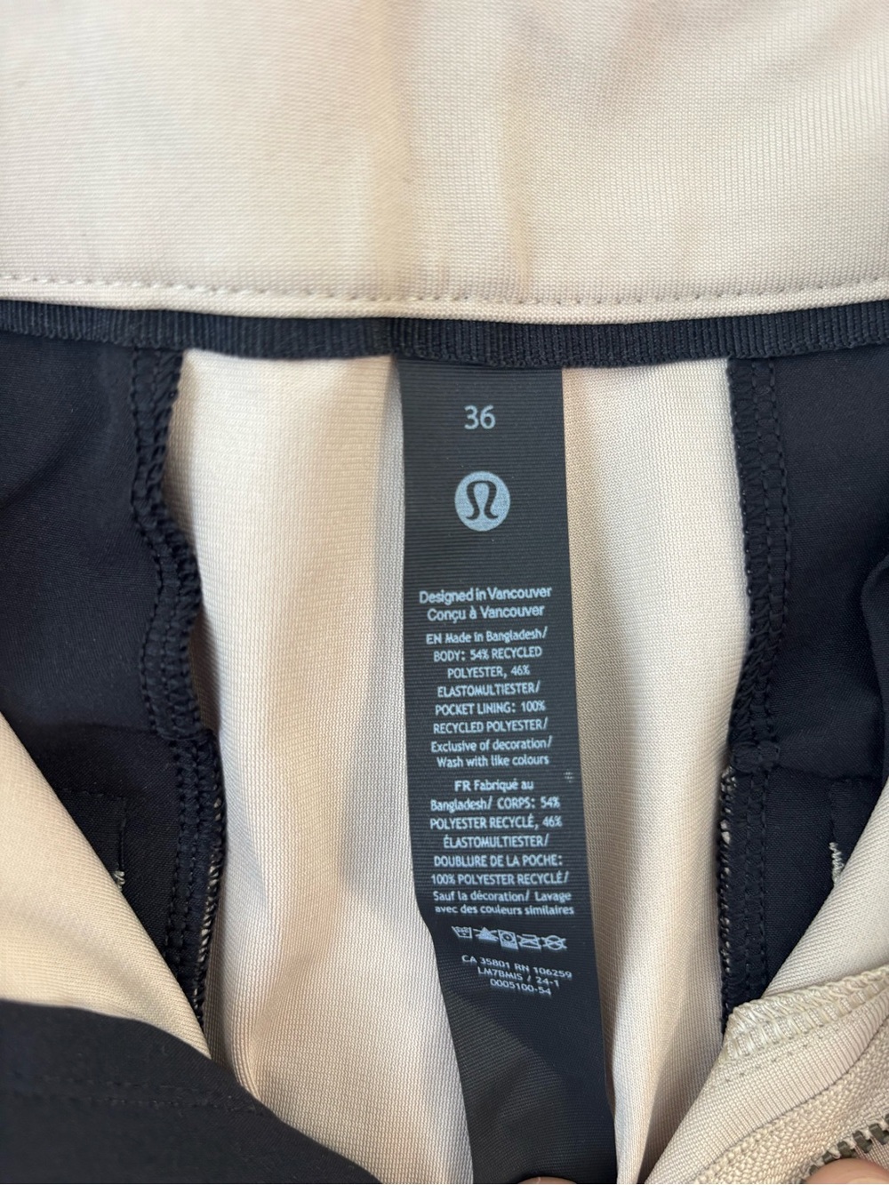 Lululemon ABC Classic-Fit Short 9"
Warpstreme in Trench size 36 - Picture 3 of 3